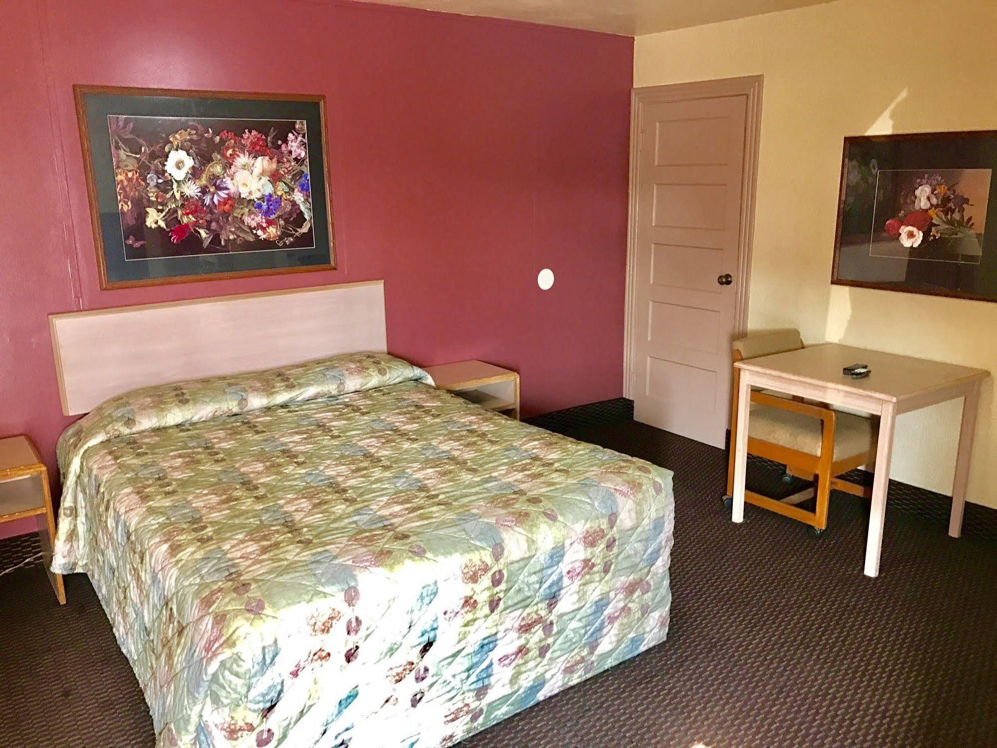 Travelers Inn Motel Сейлем Экстерьер фото