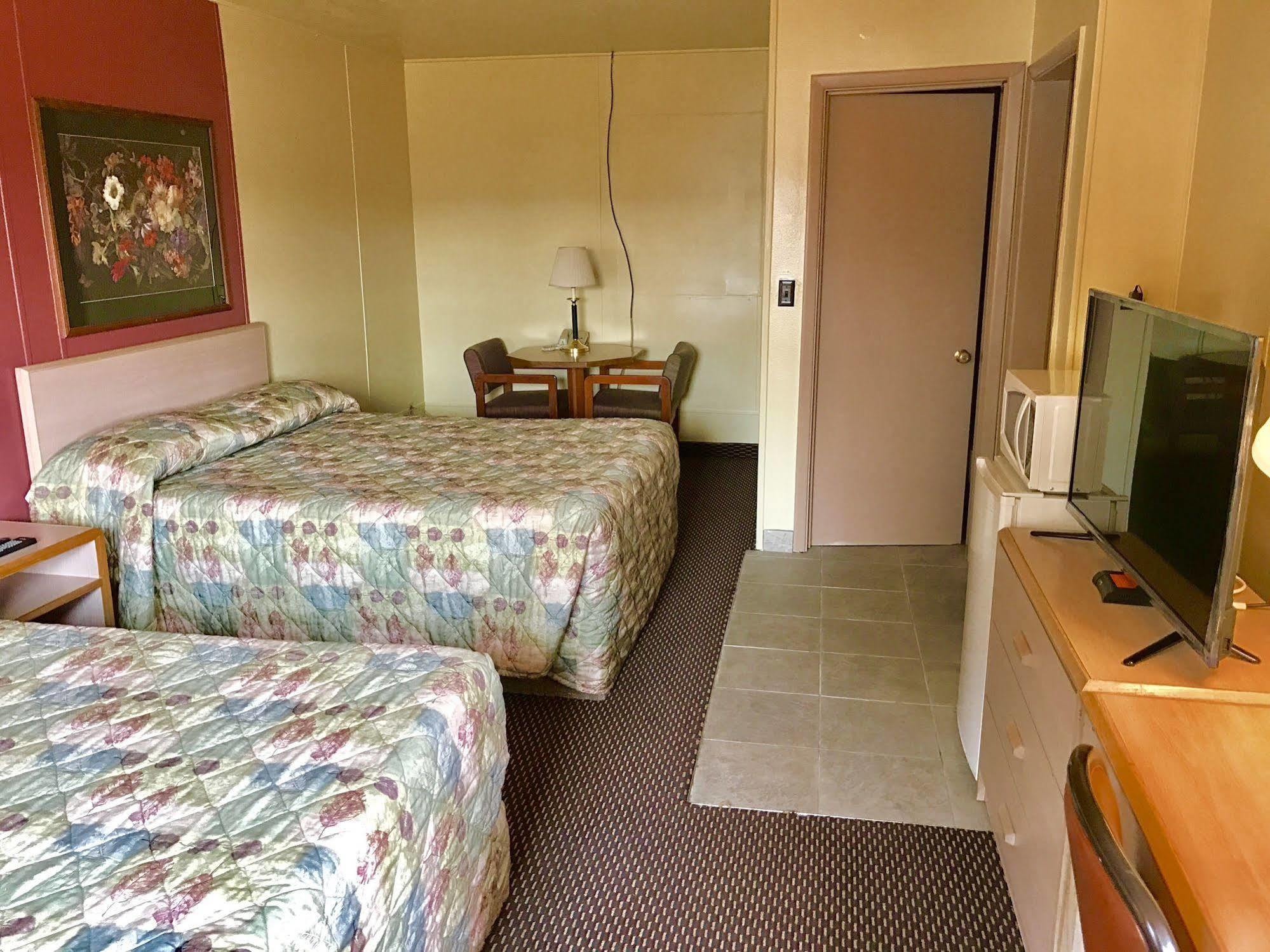 Travelers Inn Motel Сейлем Экстерьер фото